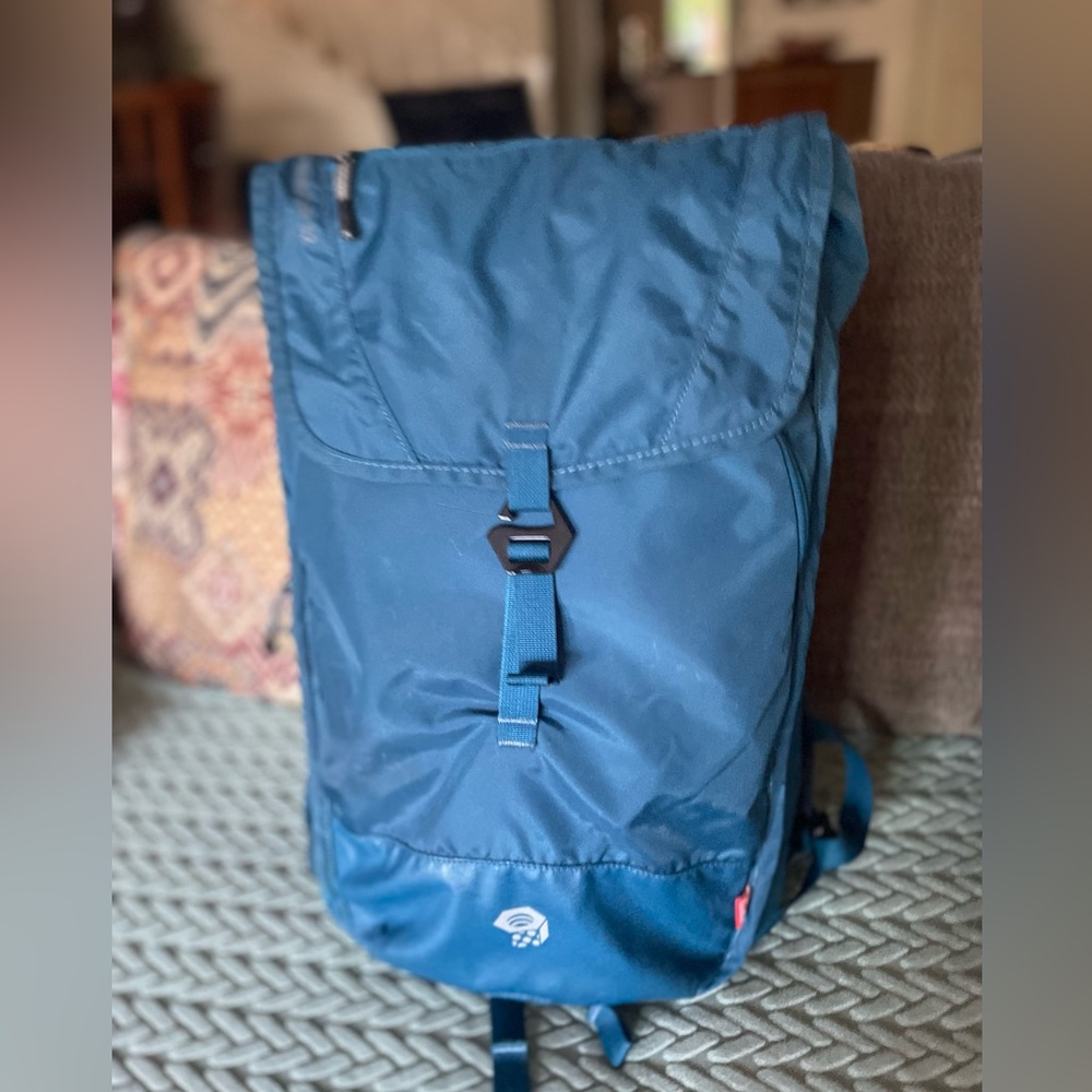 Still avail as of 8/20- Mountain Hardwear Backpack - Dry Commuter 32, waterproof